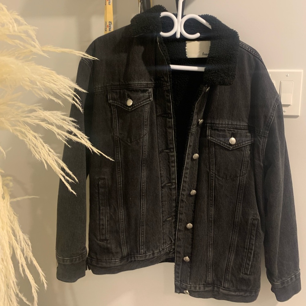 Wilfred free Sherpa Jacket